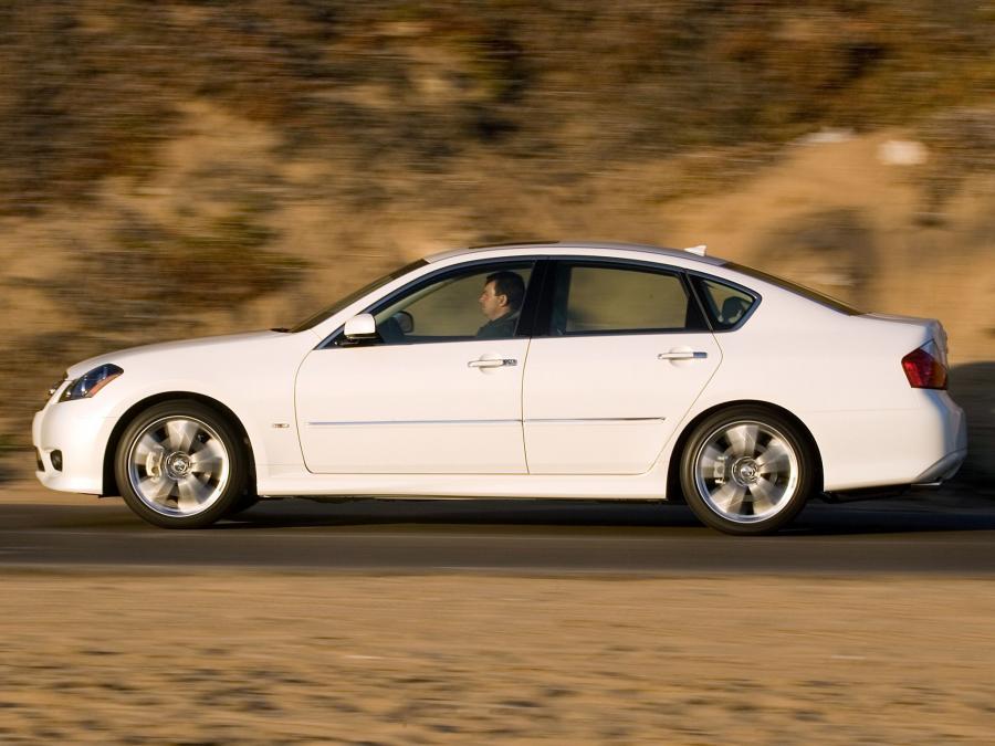  Infiniti M45 S 2008 года  (фото 15 из 20)
